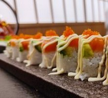 Salmon Avocado Roll