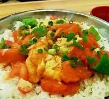 Tomato and Egg Bucket Rice