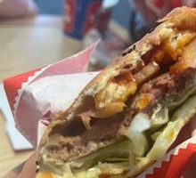 Juicy Beef Chinese Burger