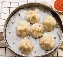 Fresh Pork and Bamboo Shoot Dumplings