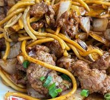 Beef Tenderloin with Sichuan Noodles