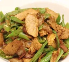 Farmhouse Stir-Fried Pork with Green Pepper