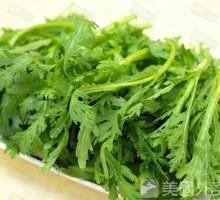 Chinese chrysanthemum greens