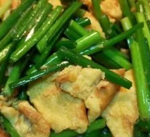 Grandmother's Vegetable Stir-fried Eggs with Garlic Chives