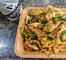 Snowy Red Meat and Tofu Noodles Stir-fry