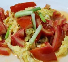 Tomato and Egg Stir-Fry