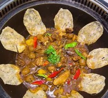 Spicy Frog and Fish Head (Large Pot)