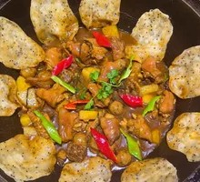 Stir-fried Chicken and Frog in Earthen Pot