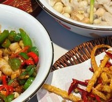 Stir-Fried Lotus Root丝 with Three Towns Style