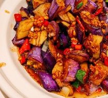 Braised Eggplant with Minced Pork in Clay Pot