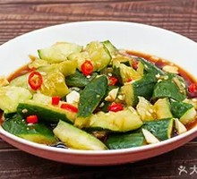 Knife-Pounded Cucumber