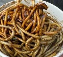 Hot Dry Noodles
