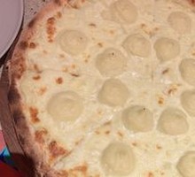 Sultan King D24 Durian Pizza