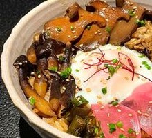 黑松露菌子焖饭
