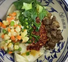 Four-in-One Oil-Poured Noodles