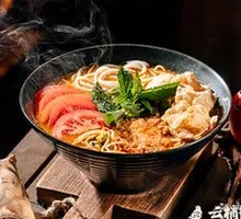 Mountain Flavor Spicy and Sour Fresh Meat Small Pot Rice Noodles
