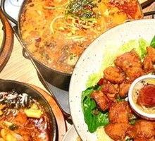 Stir-Fried Chicken with Garlic and Dried Chilies