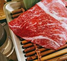Snowflake Beef Tenderloin with Grilled Meat Sauce