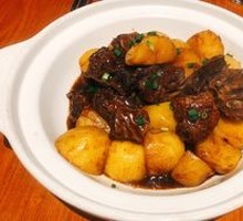 Longyang Potatoes Braised with Beef