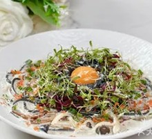 Creamy Mushroom Inkfish Noodles