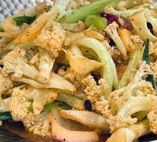 Braised Cauliflower in Clay Pot