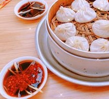 Crab Roe Soup Dumplings