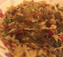 Pickled Vegetable and Taro Noodles with Pork Strips