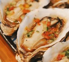 Refreshing Lemon Steamed Oysters