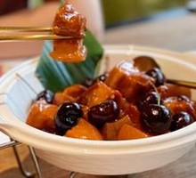 Cherries Braised Pork Belly