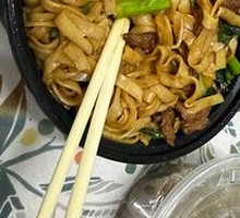 Dry-Fried Beef Rice Noodles