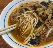 Pickled Vegetable and Pork Noodles