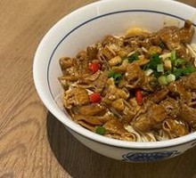 Stewed Intestines with Noodles