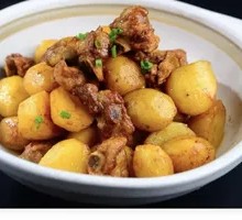 Braised Pork Ribs with Small Potatoes