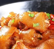 Spicy Pig Trotters