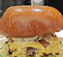 Cow Turn Heaven Beef Burger