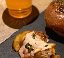 Champion Burger