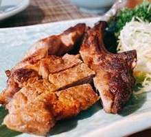 Curry-flavored Lamb Ribs