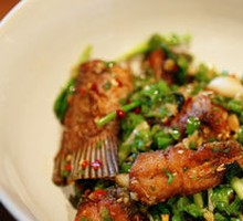 Stir-Fried Green Fish Tail with Wild Chili