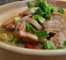 Braised Radish with Country Pork