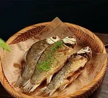Donghu Pan-Fried Crucian Carp