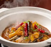 Stewed Yellow Eel with Pig's Trotters