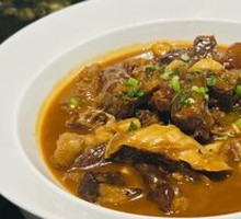Braised Beef Brisket and Beef Tendon in Sauce
