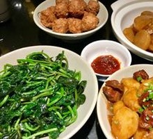 Spicy Pepper and Sweet Potato Vine Stir-fry