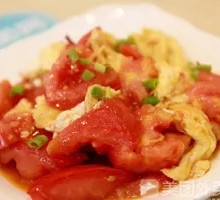Tomato and Egg Stir-Fry