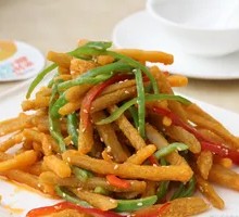 Stir-Fried Celery with Lotus Root Strips