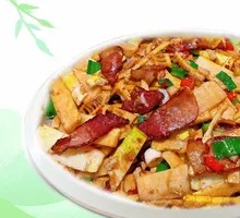 Bamboo Shoots Stir-Fried with Preserved Pork