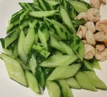 Shrimp Stir-fried with Cucumber