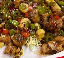 Spicy and Numbing Large Chicken Stir-fry