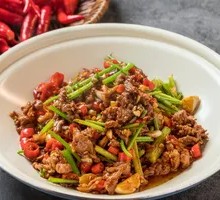 Stir-Fried Beef with Yellow Onion