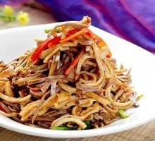 Sour Radish and Beef Tripe Strips